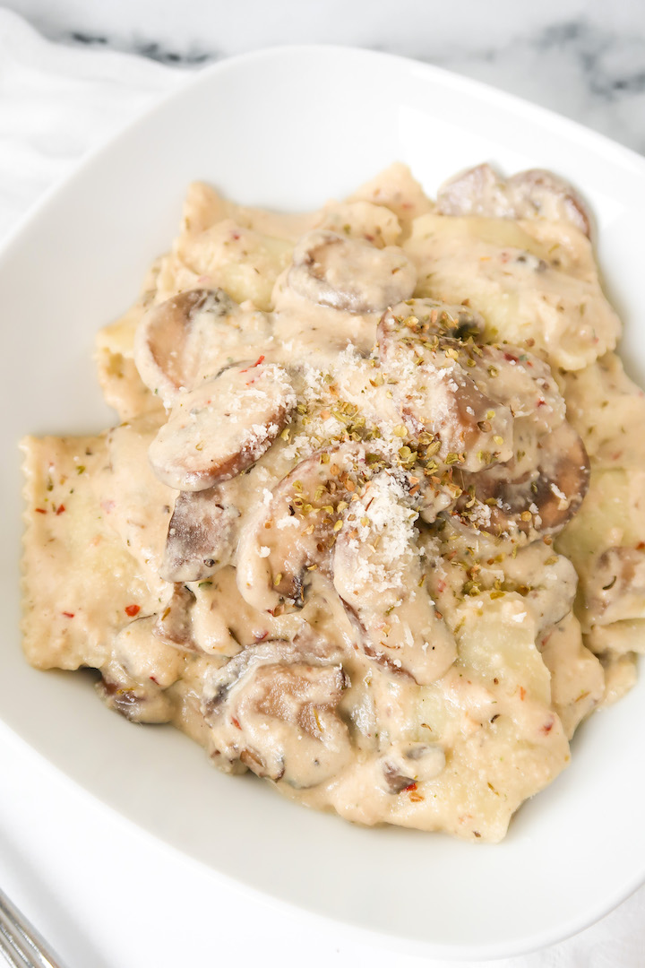 You won't believe this creamy mushroom sauce is gluten-free, dairy-free, and vegan! Pairs perfectly with pasta, meat, or vegetables.